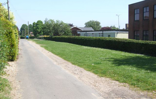 Looking along Broomhill Lane, Reepham. cc-by-sa/2.0 - '© Ian Robertson - geograph.org.uk/p/454611