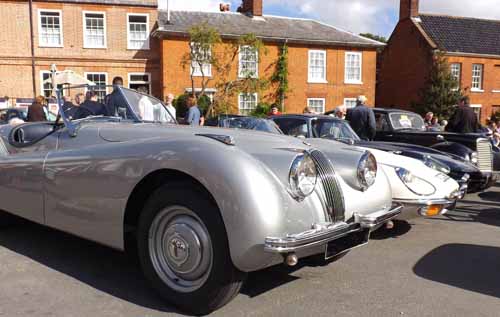 Photos: Andy Russell